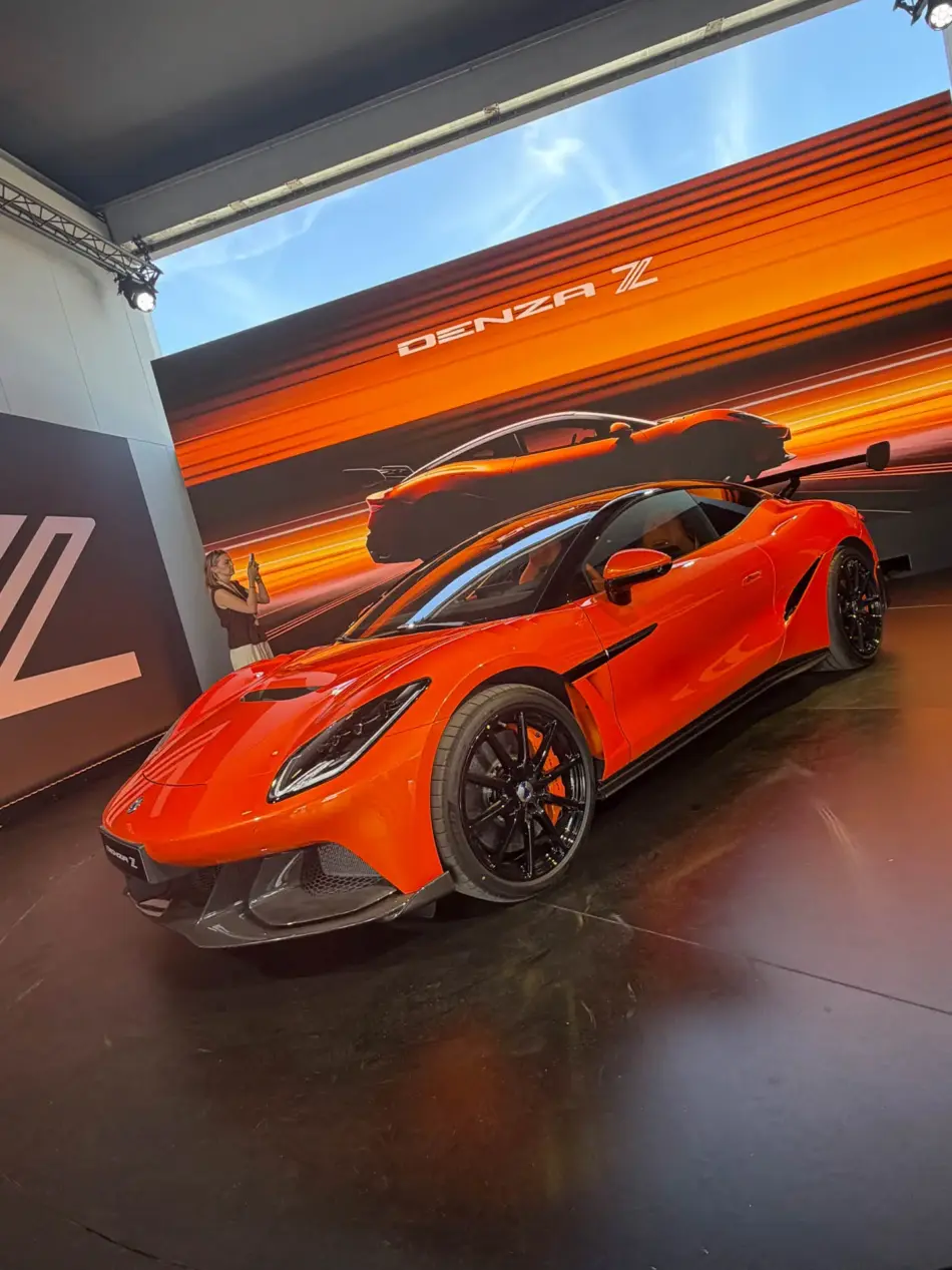 Denza Z Coupé durante su debut mundial en el Festival de la Velocidad de Goodwood