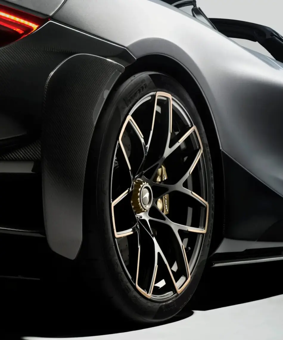 Detalle de rines en McLaren Memo Lira Detalle de rines en McLaren