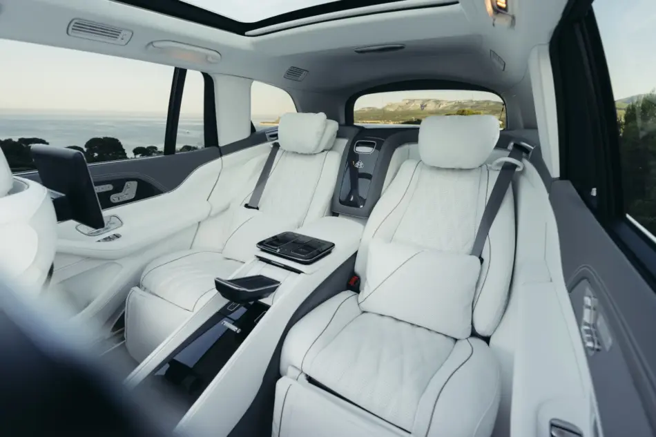 Interior sofisticado de Mercedes Maybach GLS