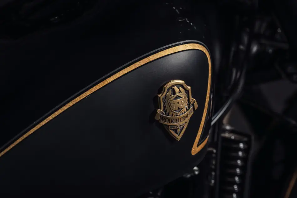 Tanque de combustible de Royal Enfield Shotgun 650 x Rough Crafts Memo Lira Tanque de combustible de Royal Enfield Shotgun 650 x Rough Crafts