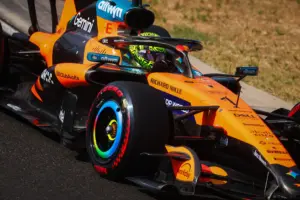 Norris volvió a la cima y le arrebata la pole a Hamilton en Hungría
