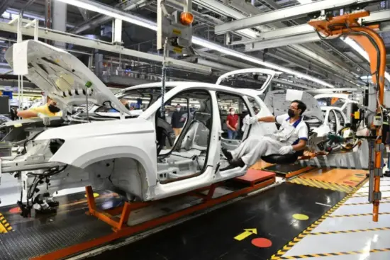 Línea de producción Golf.