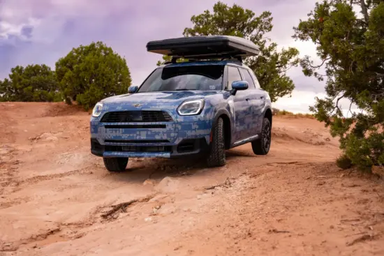 MINI presenta modelo robusto para Rebelle Rally 2026
